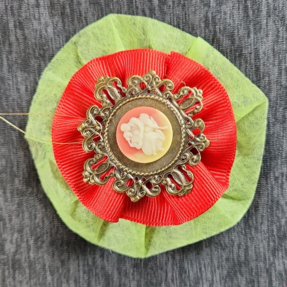 HANDMADE! Courting couple cameo Christmas ornament green red antique brass tone